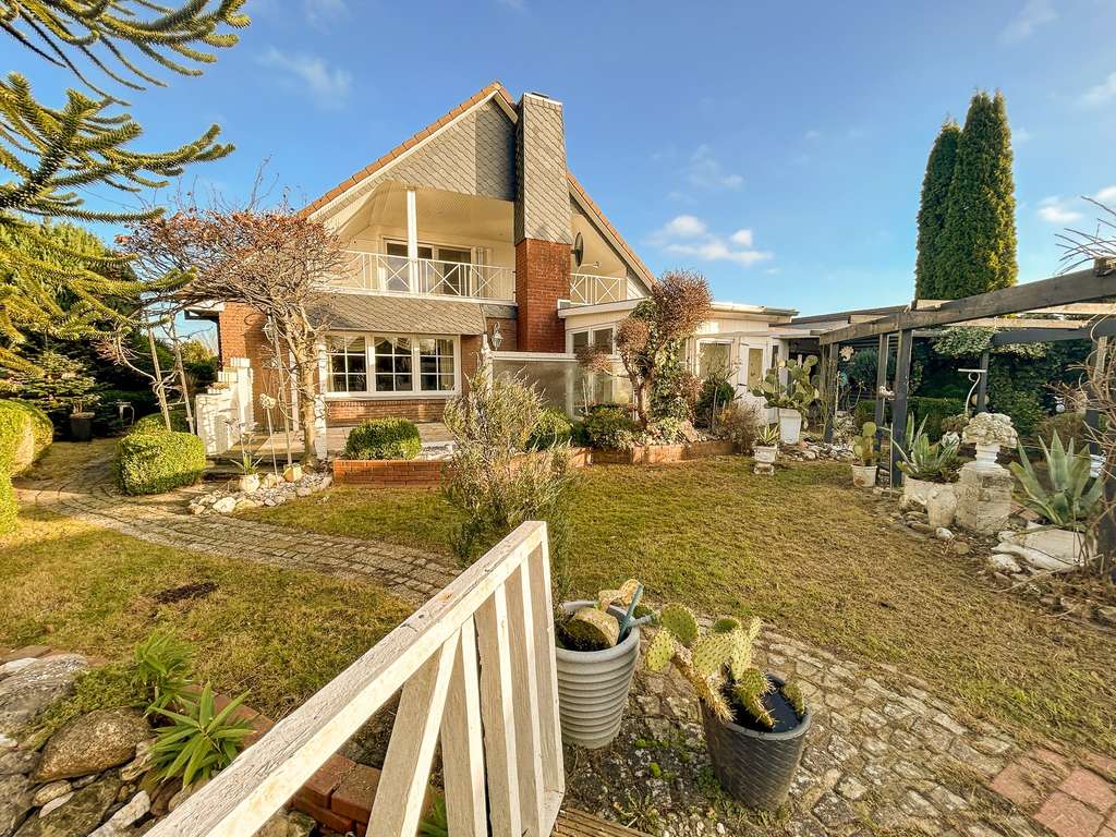 Immobilie in Großefehn - Großzügiges Einfamilienhaus mit Sommergarten, Sauna in Großefehn - Bild 0