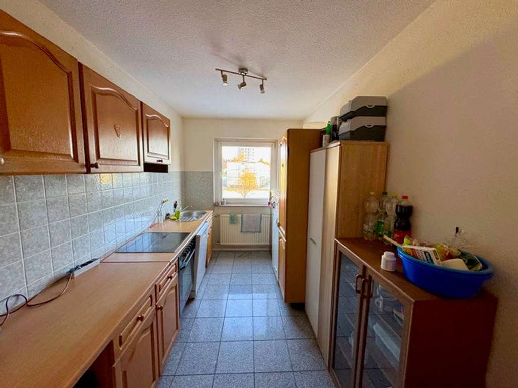 Immobilie in Oerlinghausen -  geräumige 3-Raum-Wohnung mit Westbalkon, Aufzug und Keller - Bild 3