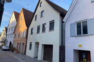 Charmantes Altstadthaus in Nördlingen – Die vollständige Adresse der Immobilie erhältst du vom Anbieter., 86720 Nördlingen – Vorschaubild 1