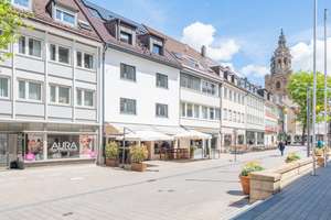 ERSTBEZUG - Zentrale 3-Zimmerwohnung inkl. Dachterrasse und Küche nach KfW-40 Standard.