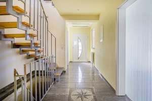 Platz für Ideen: Einfamilienhaus mit Charme, Terrasse und Entwicklungspotenzial! – Die vollständige Adresse der Immobilie erhältst du vom Anbieter., 76287 Rheinstetten – Vorschaubild 3