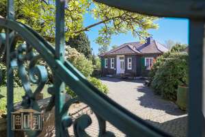 Ein Haus wie aus dem Bilderbuch - Einfamilienhaus in Cronenberg auf riesigem Grundstück – Die vollständige Adresse der Immobilie erhältst du vom Anbieter., 42349 Cronenberg, Wuppertal – Vorschaubild 5
