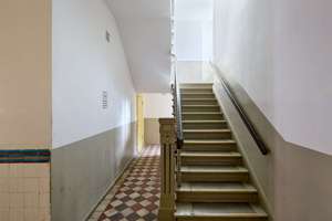 In bester Lage investieren: Altbauwohnung mit Balkon im begehrtem Reuterkiez – Pflügerstraße 76, 12047 Neukölln (Ortsteil), Berlin – Vorschaubild 7