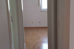 Ruhige 2-ZKBB, EBK, Aufzug, Loggia, Garage, Stäbchenparkett in Wiesbaden/Europaviertel – Simone-Veil-Str. 10, 65197 Rheingauviertel / Hollerborn, Wiesbaden – Vorschaubild 13