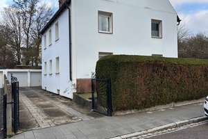 Mehrfamilienhaus mit Potential zu verkaufen – Die vollständige Adresse der Immobilie erhältst du vom Anbieter., 93059 Reinhausen, Regensburg – Vorschaubild 2