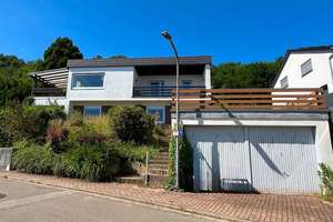 Traumhafter Weitblick & viel Privatsphäre – Einfamilienhaus in Homburg-Einöd – Die vollständige Adresse der Immobilie erhältst du vom Anbieter., 66424 Homburg – Vorschaubild 17
