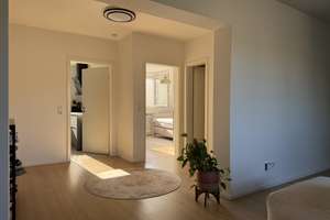  Helle 3-Zimmer-Wohnung in Düsseldorf-Oberkassel – 40545 Oberkassel, Düsseldorf – Vorschaubild 5