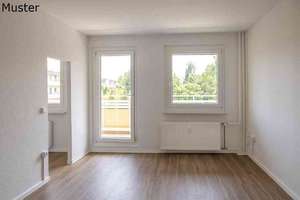 Sanierte 3-Zimmer-Wohnung mit Balkon (WBS)! – Lise-Meitner-Str. 21, 1169 Gorbitz-Nord/Neu-Omsewitz, Dresden – Vorschaubild 3