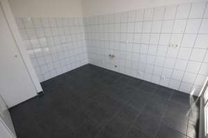 Lichtdurchflutete 1-Zi. Wohnung mit Sonnenbalkon, TG Stellplatz und Aufzug – Hermannstr. 4, 42277 Oberbarmen, Wuppertal – Vorschaubild 6