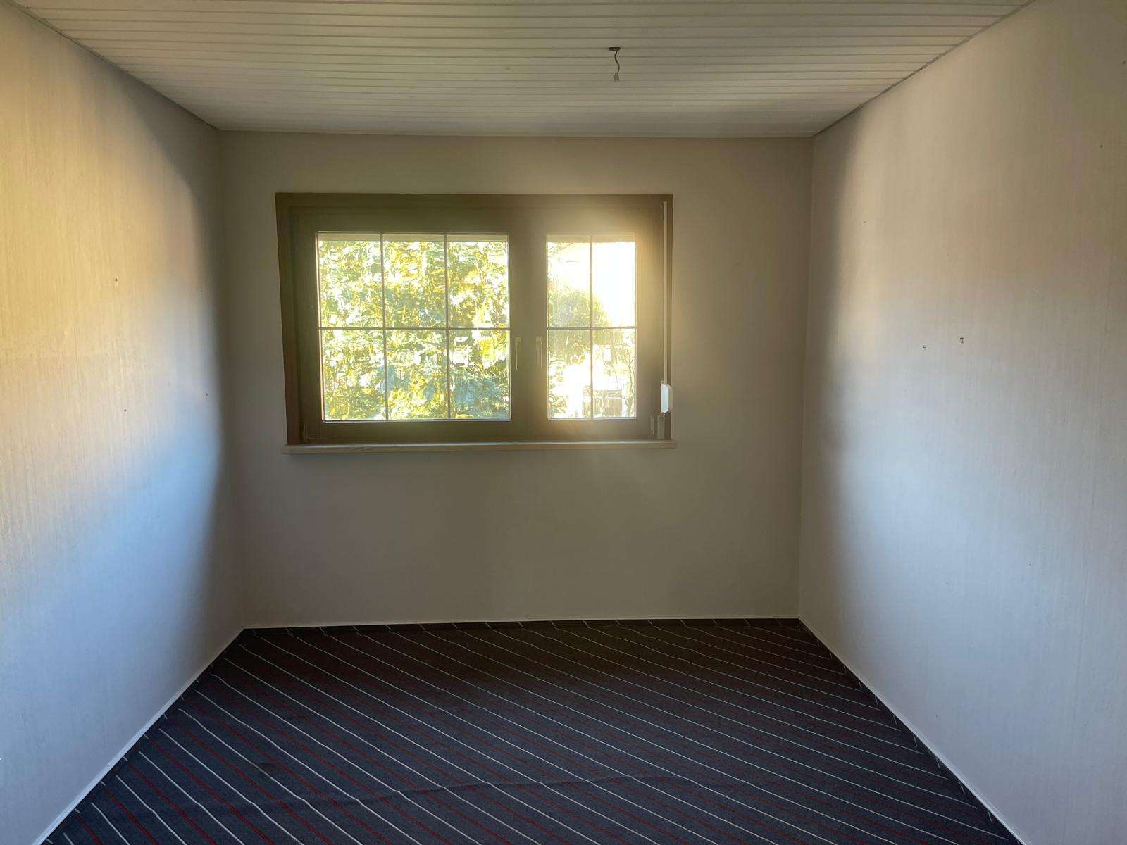 Dachgeschosswohnung mit Bühnengeschoss und Gartenanteil, Ostalbkreis – Bild 2