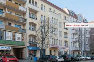 IMMOBERLIN.DE - Charmante 2-Zimmer-Wohnung im Gartenhaus nahe Hohenzollernplatz – Die vollständige Adresse der Immobilie erhältst du vom Anbieter., 10717 Wilmersdorf, Berlin – Vorschaubild 1