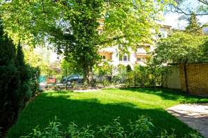Eleganter Altbauklassiker in Steglitz: Großzügige 4-Zimmer-Wohnung mit historischem Stuck & Garten – Birkbuschstrasse 83, 12167 Steglitz, Berlin – Vorschaubild 13