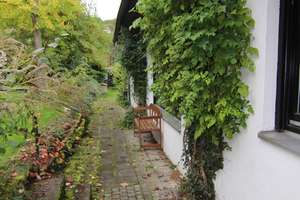 Großes Ein-/Zweifamilien-Haus – Die vollständige Adresse der Immobilie erhältst du vom Anbieter., 53424 Remagen – Vorschaubild 5