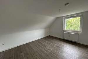 Schöne, große 3-Zimmer-Dachgeschoss-Wohnung im Nordviertel in direkter Uni-Nähe – Berthold-Beitz-Boulevard 581, 45141 Altenessen-Süd, Essen – Vorschaubild 5