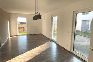 Neuwertiges Eigenheim mit schönem Garten in Etzelwang – Schloßblick 11, 92268 Amberg-Sulzbach (Kreis) – Vorschaubild 2