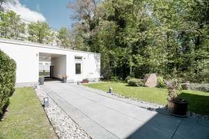 * exklusive Neubauvilla mit Pool in ruhiger und grüner Lage am Elbhang * – Die vollständige Adresse der Immobilie erhältst du vom Anbieter., 1099 Radeberger Vorstadt, Dresden – Vorschaubild 2