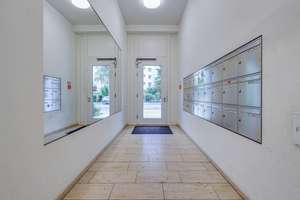 Großzügige Vier-Zimmer-Wohnung mit zwei Terrassen und  Tiefgaragenstellplatz. – Die vollständige Adresse der Immobilie erhältst du vom Anbieter., 10783 Schöneberg, Berlin – Vorschaubild 40