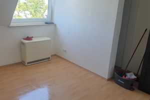 1-Zimmer-Dachgeschosswohnung in München Berg am Laim – München – Vorschaubild 2