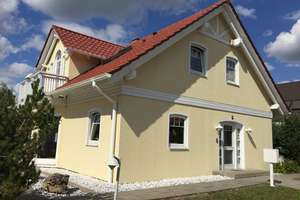 Großzügiges Wohn-und Geschäftshaus für Gewerbetreibende in Erfurt-Büßleben, idealer Firmensitz!