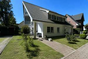 Wohnen am Ostseestrand: 2-Familienhaus mit solider Mieteinnahme & freier Maisonette-Wohnung – Die vollständige Adresse der Immobilie erhältst du vom Anbieter., 18119 Seebad Diedrichshagen, Rostock – Vorschaubild 3