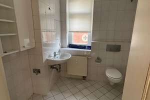 Großzügige 3-Zimmer mit Balkon, Wannenbad, Parkett, Aufzug und SP mgl. im Zentrum! – Die vollständige Adresse der Immobilie erhältst du vom Anbieter., 9111 Zentrum, Chemnitz – Vorschaubild 11