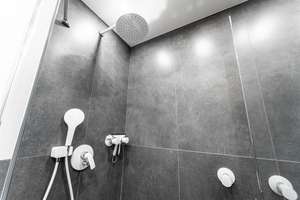 Hochwertig renovierte Wohnung in beliebter Lage – Die vollständige Adresse der Immobilie erhältst du vom Anbieter., 80797 Am Luitpoldpark, München – Vorschaubild 12