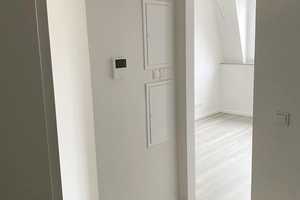 Kernsanierte 3-Zimmer-Wohnung mit Küche, Gäste-WC Duschbad und Balkon – Siebengebirgsallee 57, 50939 Köln – Vorschaubild 7