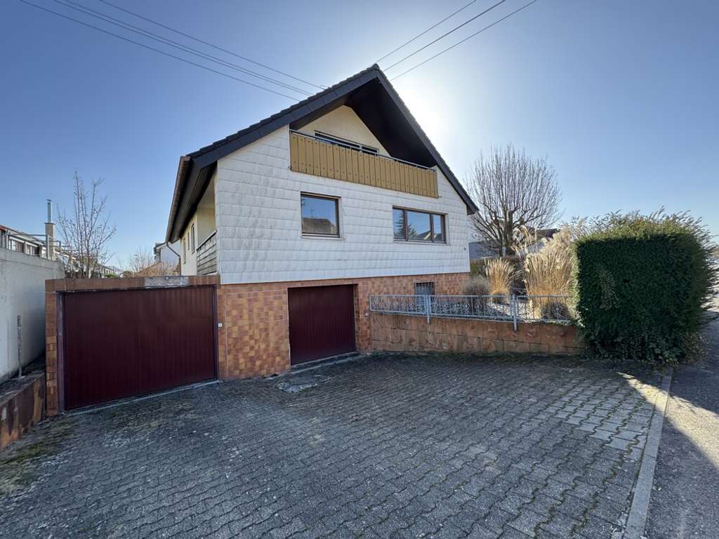 Immobilie in Pleidelsheim - Freistehendes Einfamilienhaus mit viel Platz! - Bild 0