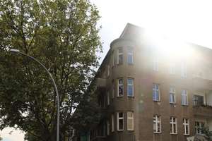 DIELEN & STUCK - GROSSZÜGIGER SCHNITT MIT 2 BALKON - ZUR ZEIT VERMIETET – Bizetstraße 142 ij, 13088 Weißensee, Berlin – Vorschaubild 3