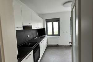 1 Möbliertes WG-Zimmer in 4-Zimmer-Wohnung zu vermieten