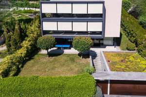 Exklusives Wohnen im Heilbronner Osten – Prämierte Villa mit Pool und Panoramablick – Die vollständige Adresse der Immobilie erhältst du vom Anbieter., 74076 Heilbronn, Heilbronn – Vorschaubild 3