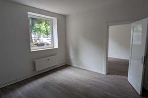 Modernisierte 3 Zi.Whg. im Ergeschoss zum 29.09.2026 – Projensdorfer Str. 5, 24106 Wik, Kiel – Vorschaubild 2