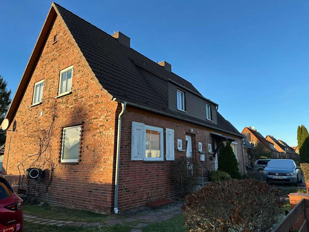 Immobilie in Waren (Müritz) - Gepflegtes Reihenhaus mit Garage in Waren (Müritz) - Bild 2