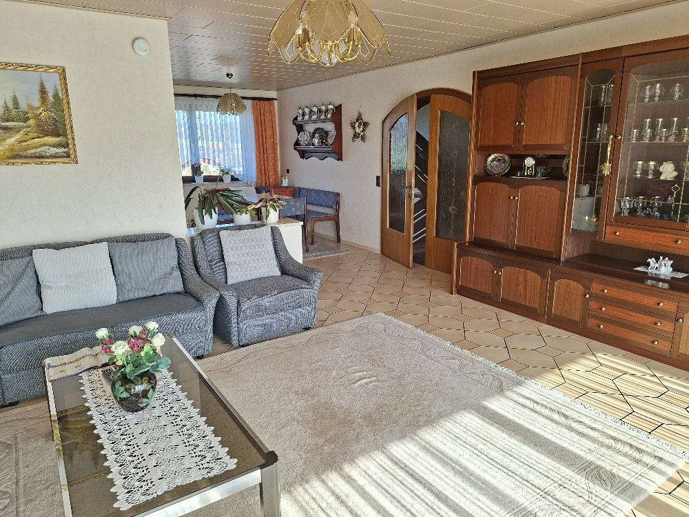 Immobilie in Aindling - Familienleben auf dem Lande! Schönes EFH in herrlicher Ortsrandlage! - Bild 12