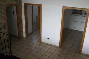 Erstbezug nach umfassender Modernisierung: Reihenmittelhaus mit Garten, zwei Terrassen in Köln-Pesch – 50767 Pesch, Köln – Vorschaubild 4