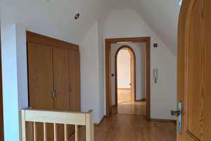 Großzügige 6-Zimmer-Maisonette mit Garten und Pool - Wohnen auf zwei Etagen wie im eigenen Haus – Die vollständige Adresse der Immobilie erhältst du vom Anbieter., 84405 Dorfen – Vorschaubild 11