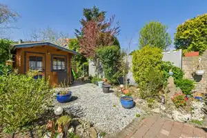Hülsdonks Spielstraße erwartet Sie. Geräumiges Reihenhaus mit Garage in exzellenter Lage – Wesel (Kreis) – Vorschaubild 8