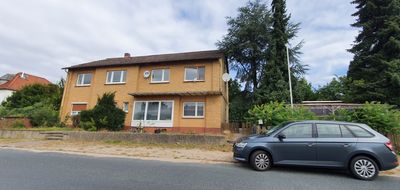 Gute Rendite * Faktor 15 * Voll vermietet * Solides MFH mit Ausbaumöglichkeit
