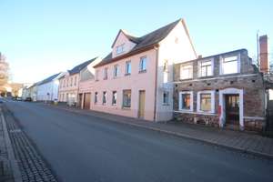 Ihr Traumhaus wartet auf Sie, entdecken Sie Komfort, Substanz und familiäres Lebensgefühl in guter – Die vollständige Adresse der Immobilie erhältst du vom Anbieter., 7552 Gera-Nord/Langenberg, Gera – Vorschaubild 2