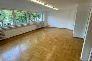Freundliche 3-Zimmer-Wohnung mit 102 qm in Krefeld – Ostwall 53, 47798 Cracau, Krefeld – Vorschaubild 9