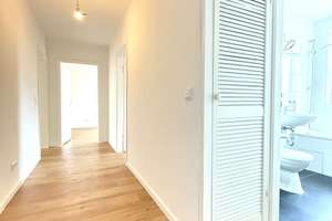 Sanierte 2-Zi-Whg mit neuer EBK & Balkon & Tageslichtbad | WG geeignet – Illerweg 10, 30519 Döhren, Hannover – Vorschaubild 1