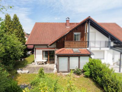Doppelhaushälfte in ruhiger und familienfreundlicher Lage von Emmerting