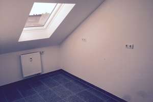 N-Katzwang: Gehobene 2-Zimmer-DG-Wohnung (u.a. mit Parkett, Granit, hell usw.) | Top! | von Privat – Hugo-Wolf-Strasse 4, 90455 Katzwang, Reichelsdorf Ost, Reichelsdorfer Keller, Nürnberg – Vorschaubild 9