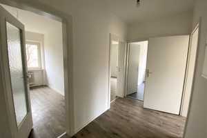 Kürzlich sanierte 2-Zimmer-Wohnung mit EBK im lebhaften Pasing! – Volmstr. 20, 81241 München – Vorschaubild 3