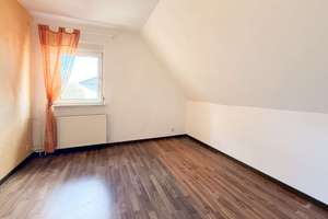 *bezugsfrei* 123 m² Wohnfläche auf zwei Etagen I 985 m² Grundstück I Garage I ausgebauter Keller – Die vollständige Adresse der Immobilie erhältst du vom Anbieter., 4207 Grünau-Siedlung, Leipzig – Vorschaubild 20