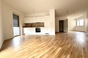 Perfekt für uns: ansprechende 4-Zimmer-Wohnung mit Einbauküche im Erstbezug