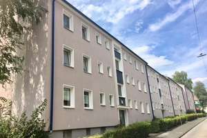 Frisch renovierte 3-Zi.-EG-Whg. mit neuem Tageslichtbad und Balkon