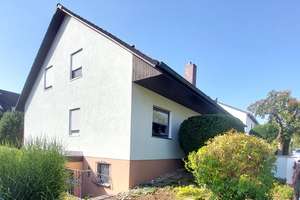 Gehobenes Mehrgenerationenhaus mit 5 SZ und Potenzial zum 3-FH in Cadolzburg – Die vollständige Adresse der Immobilie erhältst du vom Anbieter., 90556 Cadolzburg – Vorschaubild 1