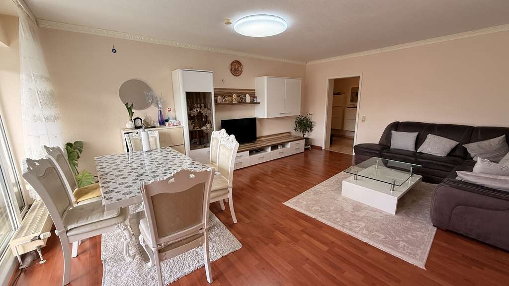 Immobilie in Alsbach-Hähnlein - ### MODERNE 4 Zi.-WOHNUNG MIT BALKON UND BLICK, TG-STELLPLATZ, FREI AB OKTOBER ### - Bild 4