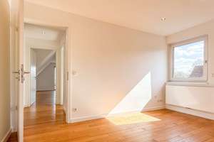 Wunderschöne Dachgeschosswohnung mit Charme, Balkon & PKW-Stellplatz! – Die vollständige Adresse der Immobilie erhältst du vom Anbieter., 48155 Mauritz-Ost, Münster – Vorschaubild 11